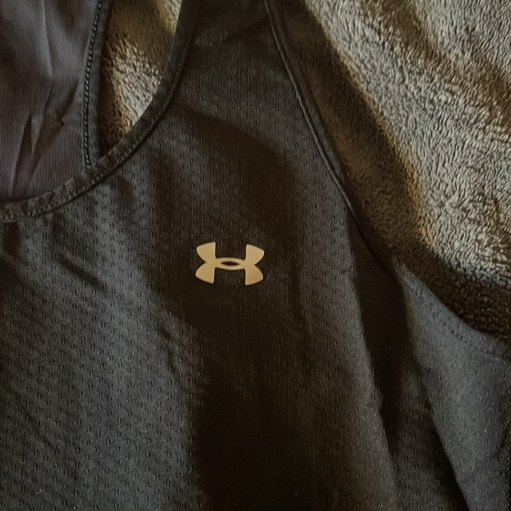 Tank top - Picture 2 of 3